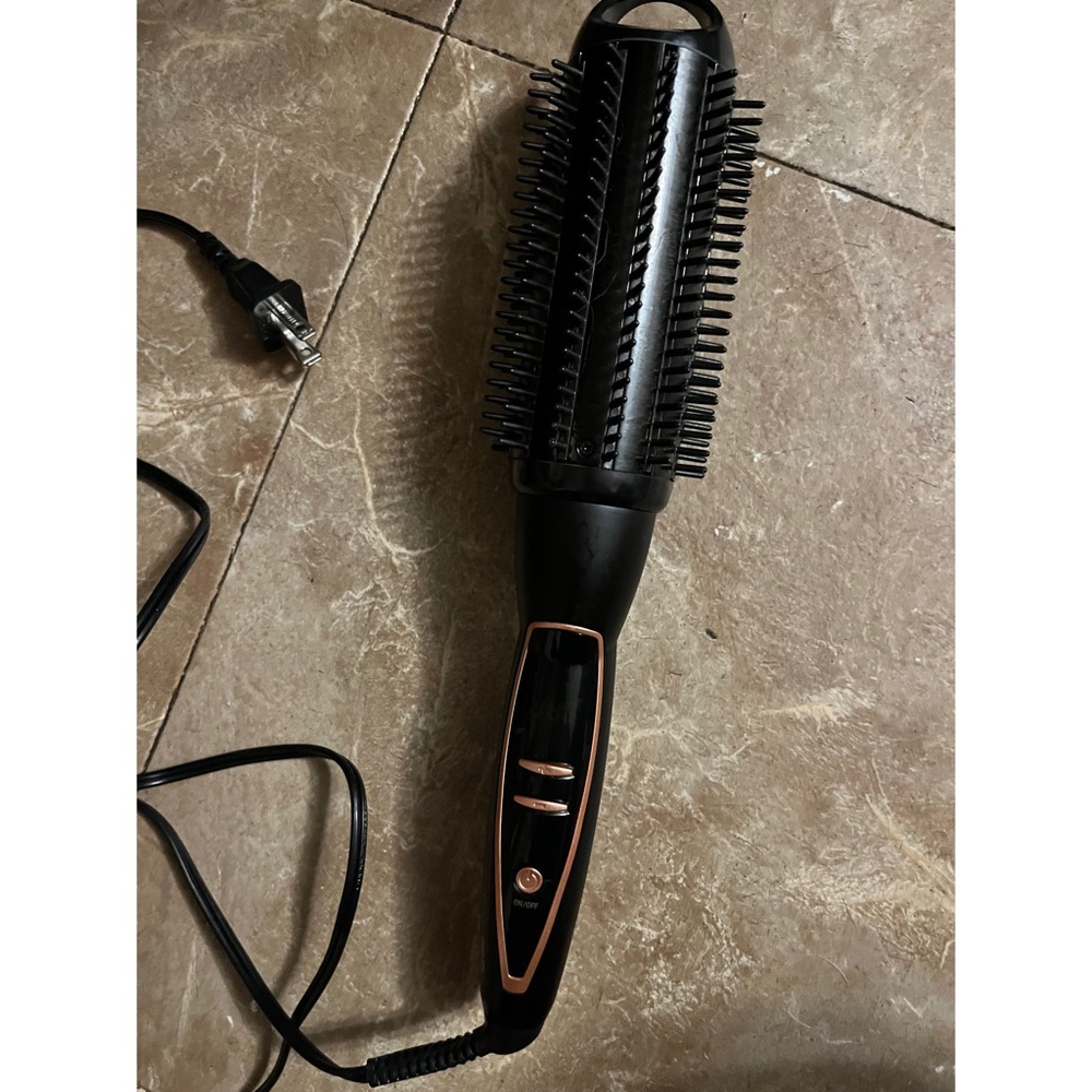 Heated round brush by Conair Infiniti Pro